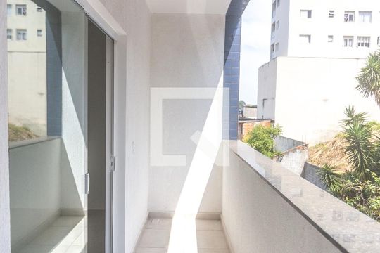 Varanda de kitnet/studio para alugar com 1 quarto, 46m² em Vila Florida, São Bernardo do Campo