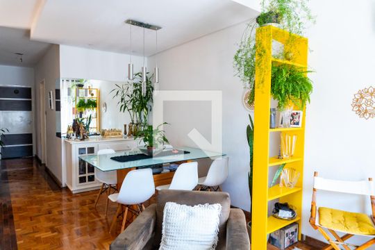Sala de casa à venda com 3 quartos, 250m² em Saúde, São Paulo