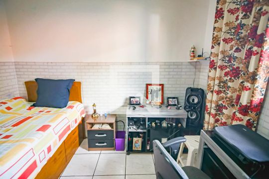 Quarto 1 de casa para alugar com 2 quartos, 280m² em Vila Lageado, São Paulo