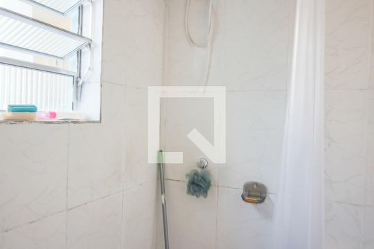 Banheiro de casa à venda com 2 quartos, 280m² em Vila Lageado, São Paulo