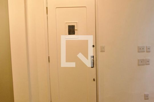 Studio cômodo principal de kitnet/studio à venda com 1 quarto, 42m² em Jardim Botânico, Rio de Janeiro