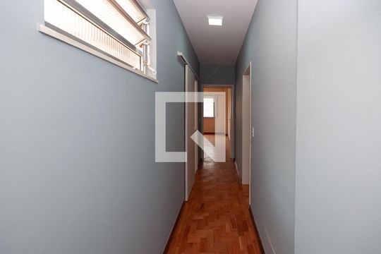 Corredor de apartamento à venda com 2 quartos, 133m² em Perdizes, São Paulo
