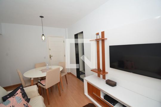 Sala de apartamento à venda com 2 quartos, 61m² em Irajá, Rio de Janeiro