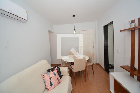Apartamento à venda com 2 quartos, 61m² em Irajá, Rio de Janeiro