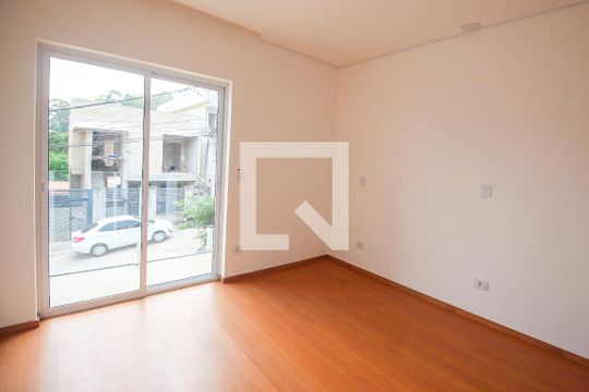 Suíte de casa à venda com 3 quartos, 125m² em Jardim Mirna, Taboão da Serra