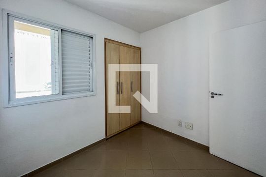 Quarto 1 de apartamento para alugar com 2 quartos, 56m² em Lapa, São Paulo