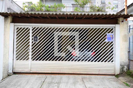 Fachada de casa à venda com 3 quartos, 270m² em Ipiranga, São Paulo