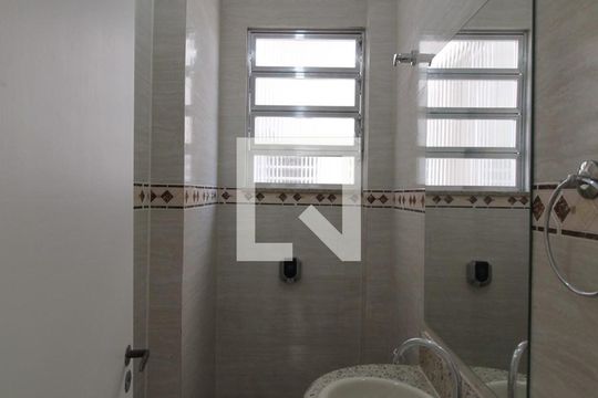 Lavabo de apartamento para alugar com 2 quartos, 70m² em Pilares, Rio de Janeiro