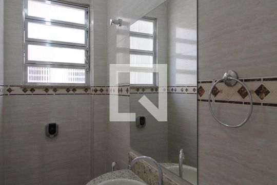 Lavabo de apartamento para alugar com 2 quartos, 70m² em Pilares, Rio de Janeiro