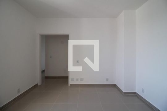 Apartamento para alugar com 2 quartos, 70m² em Pilares, Rio de Janeiro