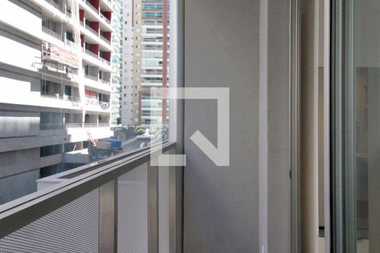 Varanda de kitnet/studio para alugar com 1 quarto, 18m² em Consolação, São Paulo