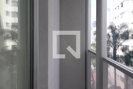 Varanda de kitnet/studio para alugar com 1 quarto, 18m² em Consolação, São Paulo