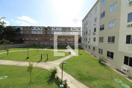Vista - Sala de apartamento à venda com 2 quartos, 42m² em Recreio dos Bandeirantes, Rio de Janeiro