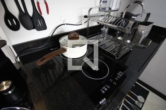 Cozinha de kitnet/studio à venda com 1 quarto, 25m² em Vila Mariana, São Paulo