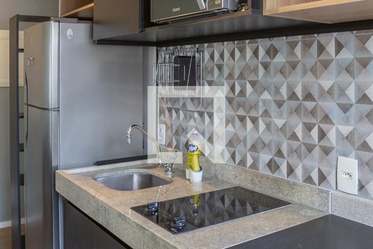 Cozinha e Área de Serviço de apartamento para alugar com 1 quarto, 42m² em Perdizes, São Paulo