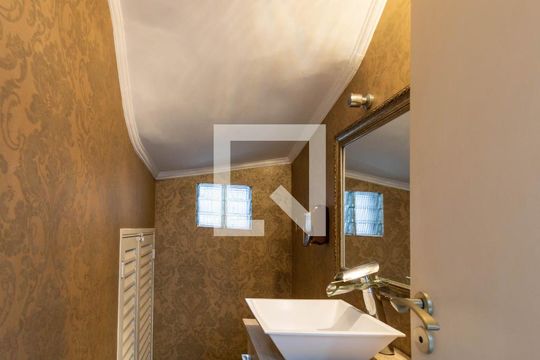 Lavabo de casa para alugar com 3 quartos, 150m² em Vila Nova, São Paulo