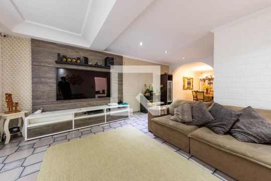 Sala de casa para alugar com 3 quartos, 150m² em Vila Nova, São Paulo