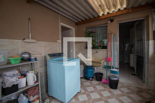 Lavanderia de casa à venda com 3 quartos, 193m² em Nova Petrópolis, São Bernardo do Campo