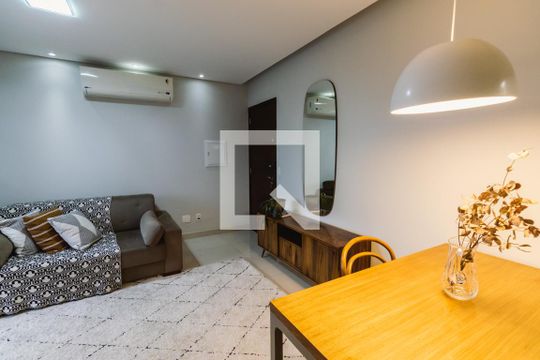Sala de apartamento para alugar com 2 quartos, 58m² em Vila Pompéia, São Paulo