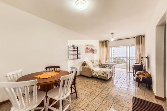 Sala de apartamento para alugar com 2 quartos, 84m² em Vila Alzira, Guarujá