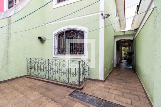 Quintal de casa à venda com 3 quartos, 220m² em Jardim Vergueiro, São Paulo