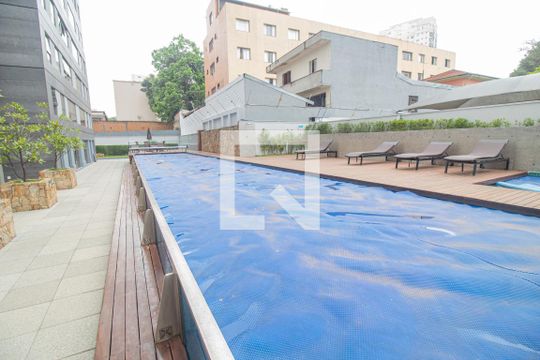 Área comum - Piscina de apartamento para alugar com 1 quarto, 70m² em Jardim das Acácias, São Paulo