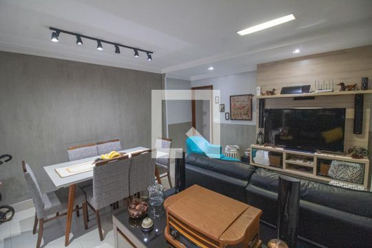 Casa para alugar com 3 quartos, 225m² em Várzea de Baixo, São Paulo