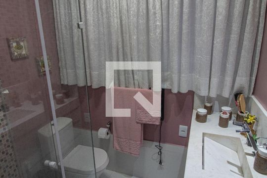 Banheiro da Suíte 1 de casa para alugar com 3 quartos, 225m² em Várzea de Baixo, São Paulo