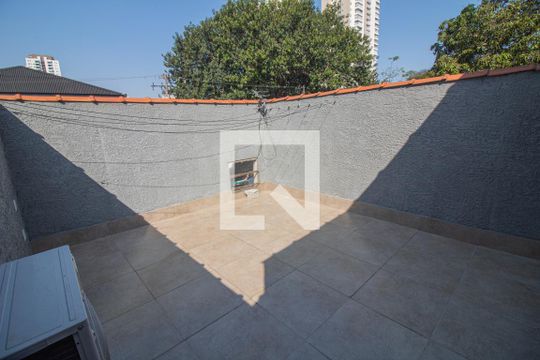 Área Externa de casa para alugar com 3 quartos, 225m² em Várzea de Baixo, São Paulo