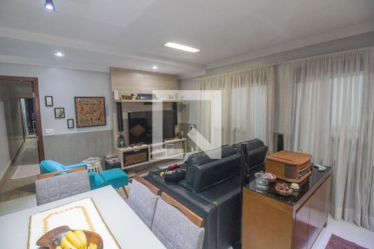 Sala de casa para alugar com 3 quartos, 225m² em Várzea de Baixo, São Paulo
