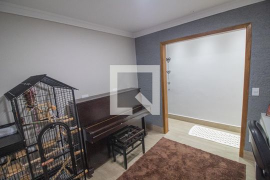 Escritório de casa para alugar com 3 quartos, 225m² em Várzea de Baixo, São Paulo