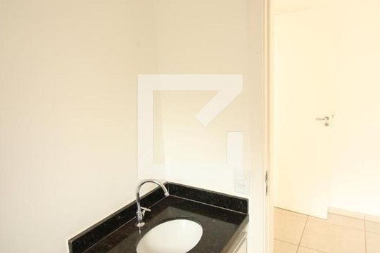 Banheiro da Suíte  de apartamento para alugar com 2 quartos, 52m² em Residencial E Comercial Palmares, Ribeirão Preto