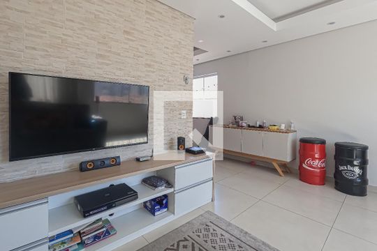 Sala de casa à venda com 3 quartos, 190m² em Jardim Santa Clara, Guarulhos