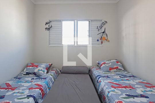 Quarto 2 de casa à venda com 3 quartos, 190m² em Jardim Santa Clara, Guarulhos