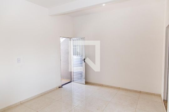 Sala de apartamento para alugar com 2 quartos, 95m² em Casa Grande, Diadema