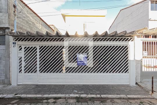 Fachada da Casa de casa à venda com 4 quartos, 135m² em Vila Adelaide Perella, Guarulhos