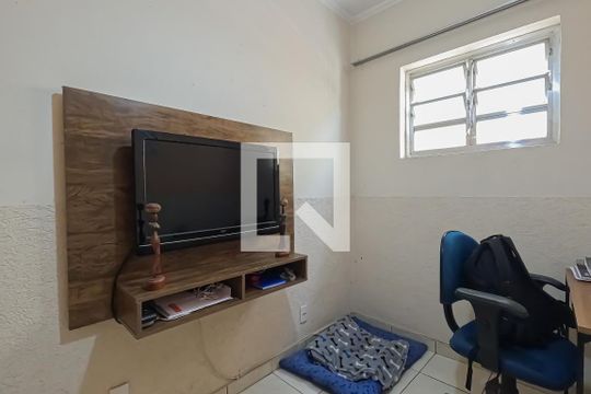 Quarto 1 de casa à venda com 4 quartos, 135m² em Vila Adelaide Perella, Guarulhos