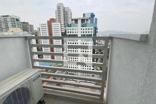 Sacada de kitnet/studio para alugar com 1 quarto, 34m² em Alphaville Industrial, Barueri