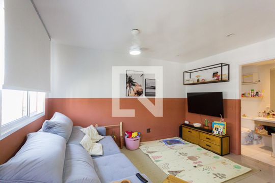 Sala de apartamento à venda com 1 quarto, 65m² em Barra da Tijuca, Rio de Janeiro
