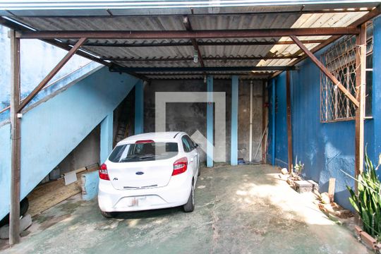 Garagem de casa para alugar com 4 quartos, 120m² em Ouro Minas, Belo Horizonte