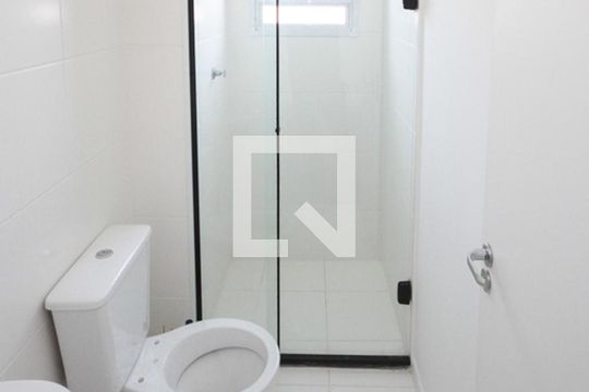 Banheiro de kitnet/studio à venda com 1 quarto, 26m² em Vila Ema, São Paulo