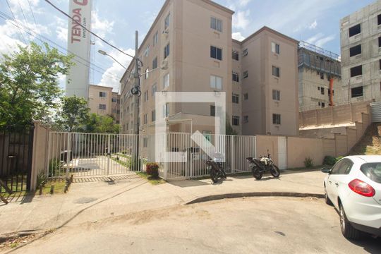 Fachada do condomínio de apartamento para alugar com 2 quartos, 40m² em Campo Grande, Rio de Janeiro