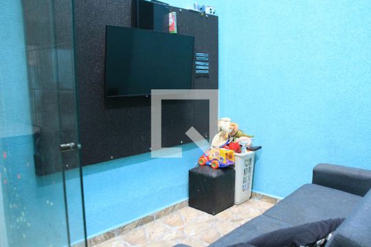 Sala 2 de casa à venda com 3 quartos, 120m² em Vila Carmosina, São Paulo