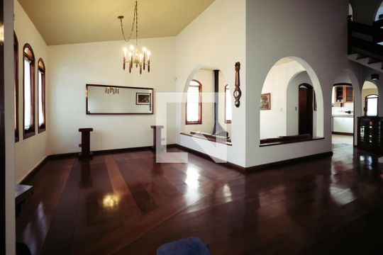 Sala 1 de casa para alugar com 3 quartos, 260m² em Bosque da Saúde, São Paulo