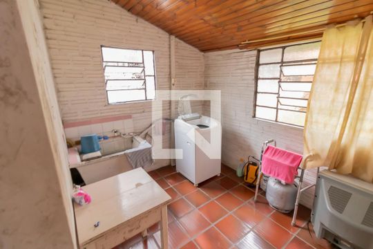 Area de serviço de casa à venda com 2 quartos, 80m² em Scharlau, São Leopoldo