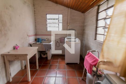 Area de serviço de casa à venda com 2 quartos, 80m² em Scharlau, São Leopoldo