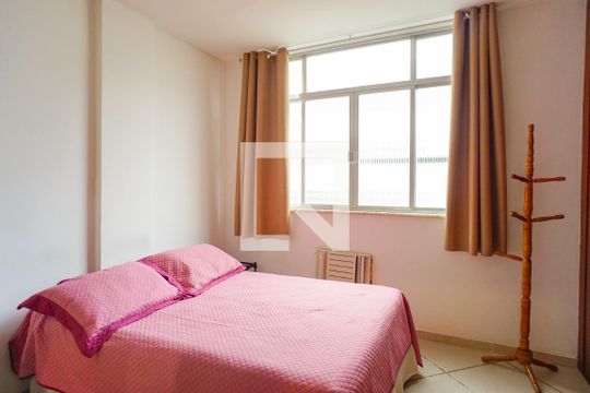 Suíte de apartamento para alugar com 3 quartos, 297m² em Barra da Tijuca, Rio de Janeiro