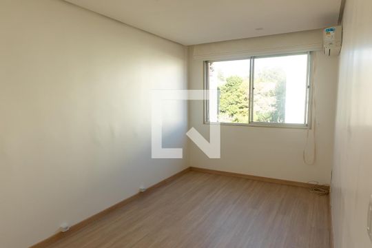 Quarto de apartamento à venda com 1 quarto, 43m² em Jardim Itu Sabará, Porto Alegre