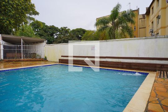 Área comum - Piscina de apartamento à venda com 1 quarto, 42m² em Jardim Carvalho, Porto Alegre