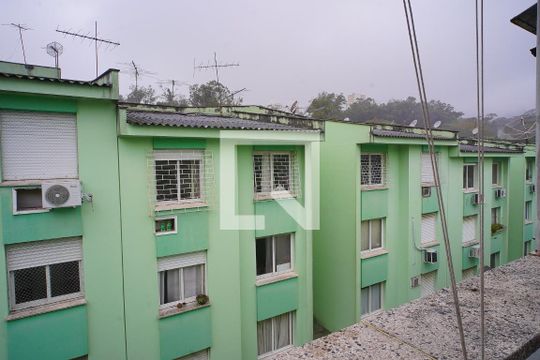 Vista de apartamento à venda com 1 quarto, 42m² em Jardim Carvalho, Porto Alegre